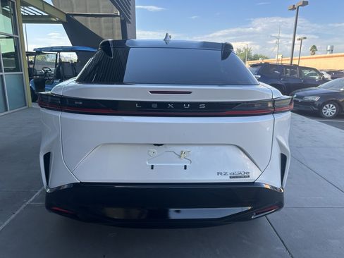 Used 2024 Lexus RZ 450e Premium image 11