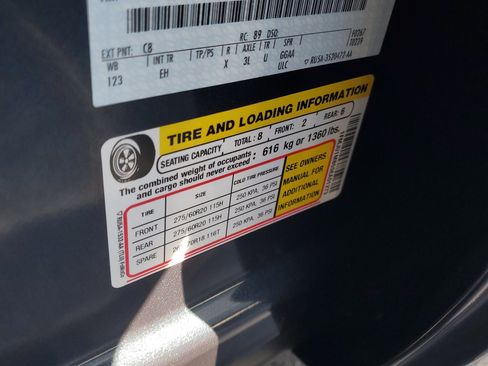 Certified 2025 Ford Expedition Platinum image 32