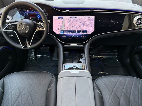 New 2026 Mercedes-Benz EQS 550 4MATIC SUV image 12