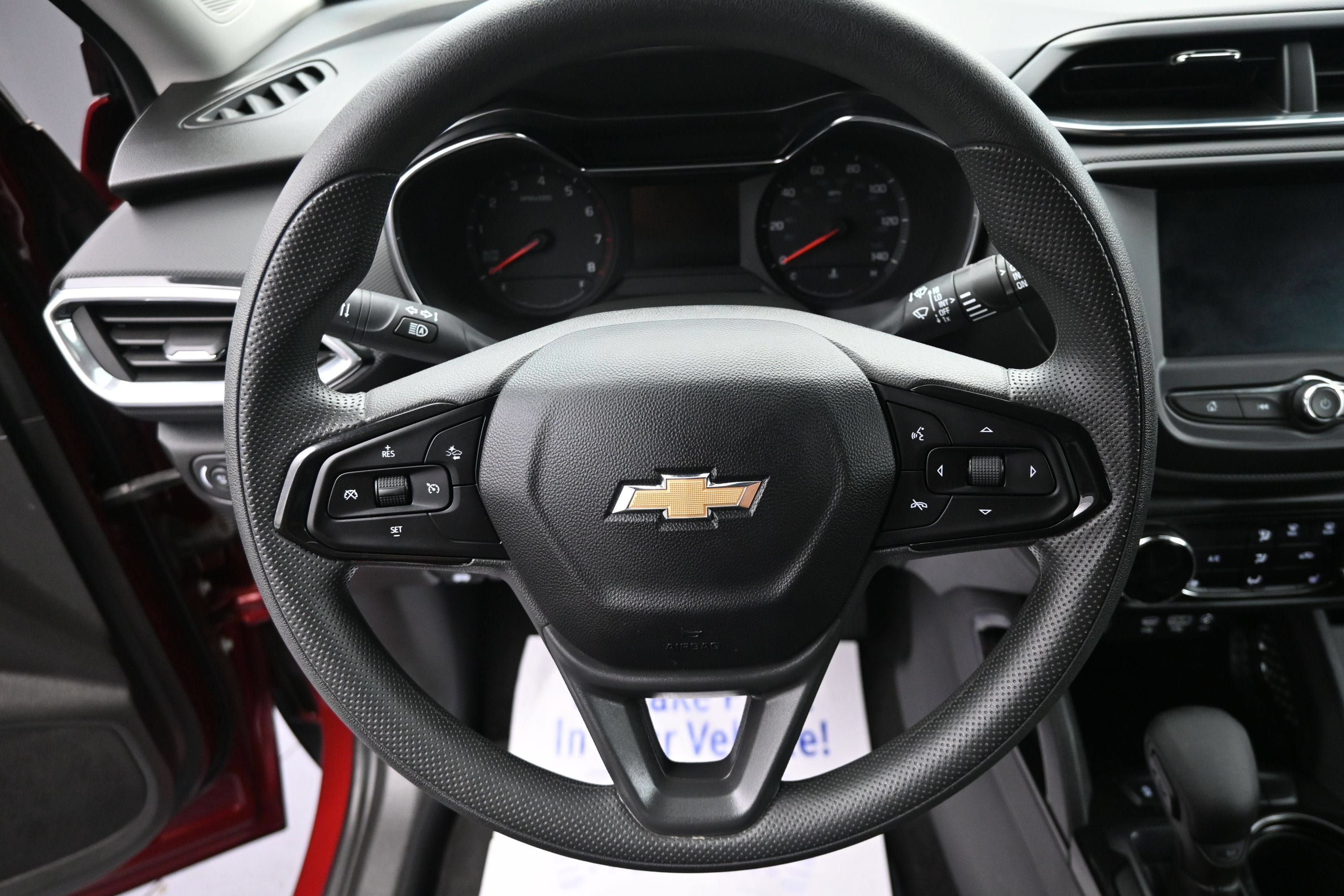 Used 2023 Chevrolet TrailBlazer LT FWD image 12