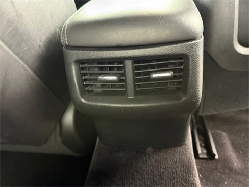 Used 2017 Dodge Challenger R/T Plus image 22