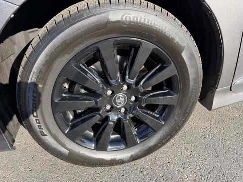 Used 2019 Toyota Sienna LE image 8