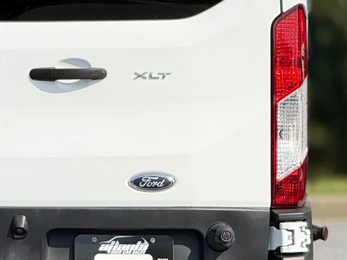 Used 2017 Ford Transit 350 XLT RWD image 18