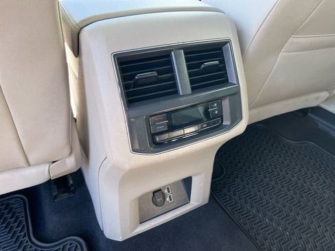 Used 2019 Volkswagen Atlas SE w/ Panoramic Sunroof Package AWD/4WD image 22