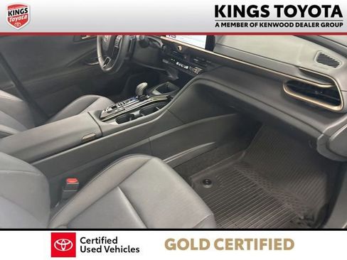 Certified 2025 Toyota Crown Signia image 11