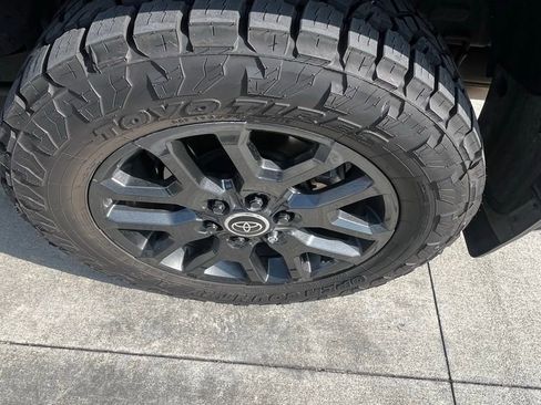 Used 2024 Toyota Sequoia Platinum AWD/4WD image 14