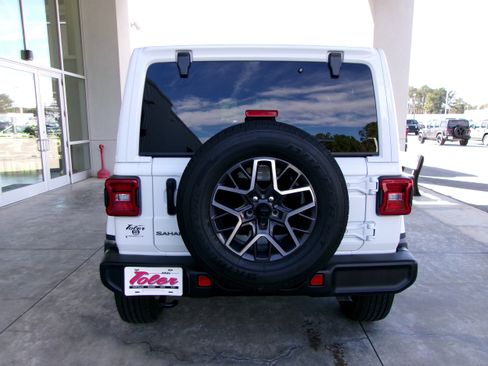 New 2025 Jeep Wrangler Unlimited Sahara image 20