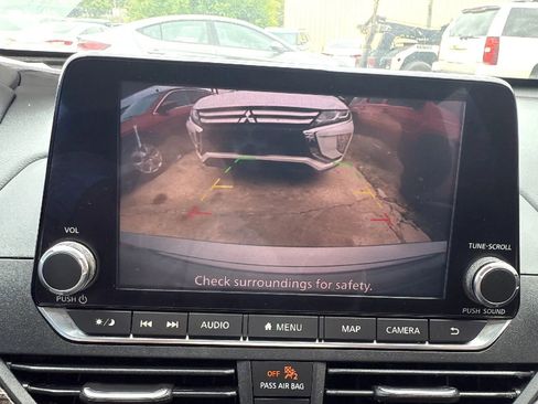 Used 2019 Nissan Altima 2.5 SL FWD image 38