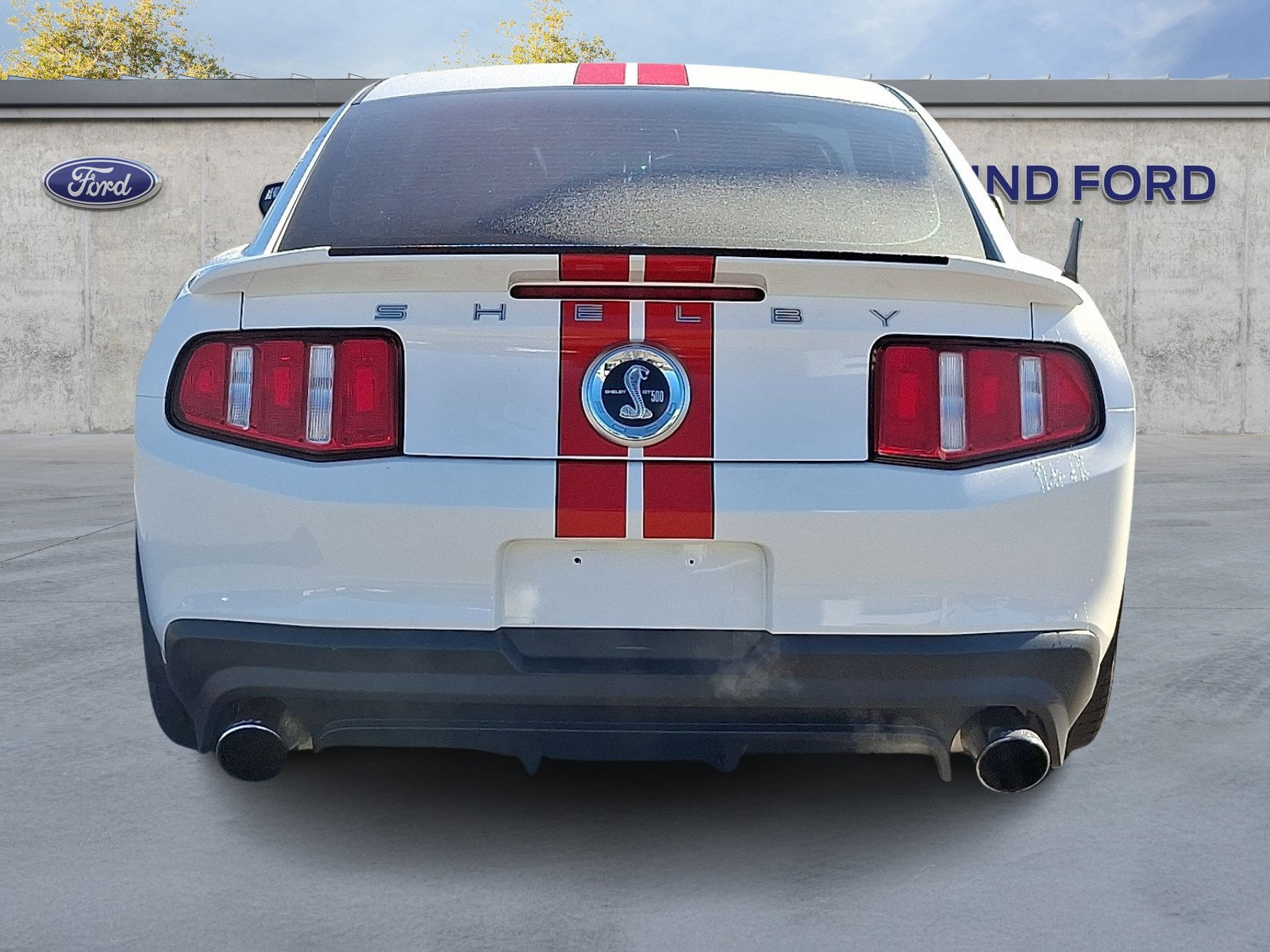 Used 2012 Ford Mustang Shelby GT500 w/ SVT Performance Pkg RWD image 5