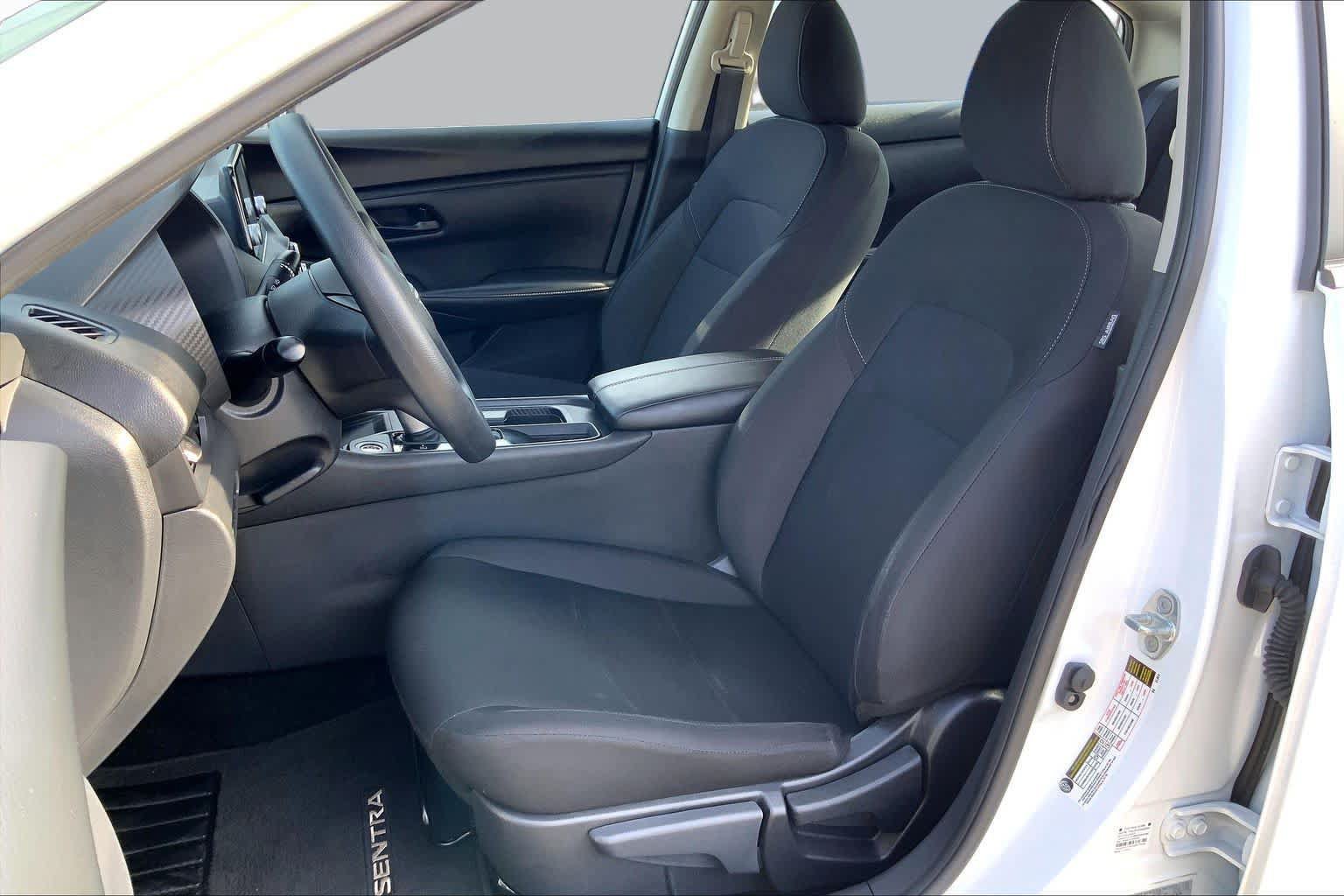 Used 2025 Nissan Sentra S FWD image 8