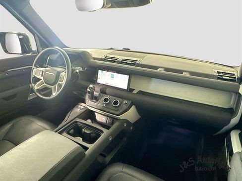 Used 2023 Land Rover Defender 110 SE AWD/4WD image 31