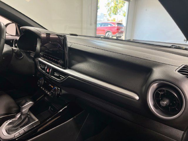 Certified 2023 Kia Forte GT-Line w/ GT-Line Technology Package FWD image 28