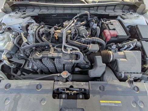 Used 2025 Nissan Altima 2.5 SR image 18