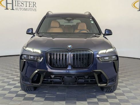 Used 2024 BMW X7 xDrive40i w/ Executive Package AWD/4WD image 3