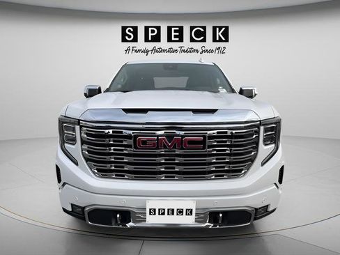 Used 2024 GMC Sierra 1500 Denali image 8