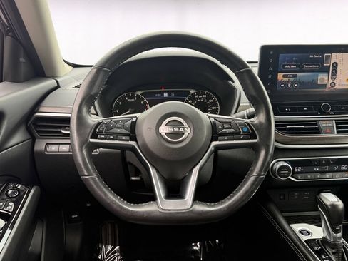 Used 2023 Nissan Altima 2.5 SL AWD/4WD image 12