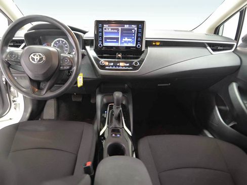 Used 2022 Toyota Corolla LE FWD image 11