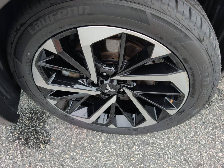 Used 2024 Mitsubishi Outlander SE AWD/4WD image 7