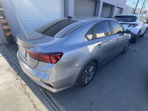 Used 2024 Kia Forte LXS w/ LXS Technology Package FWD image 3