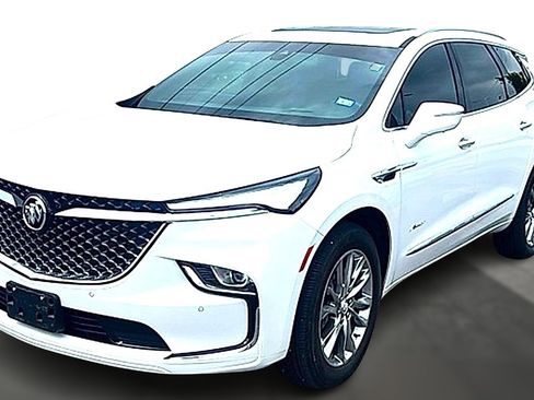 Used 2024 Buick Enclave Avenir image 1