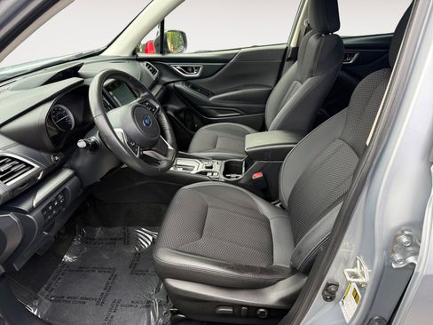 Used 2022 Subaru Forester Premium AWD/4WD image 10