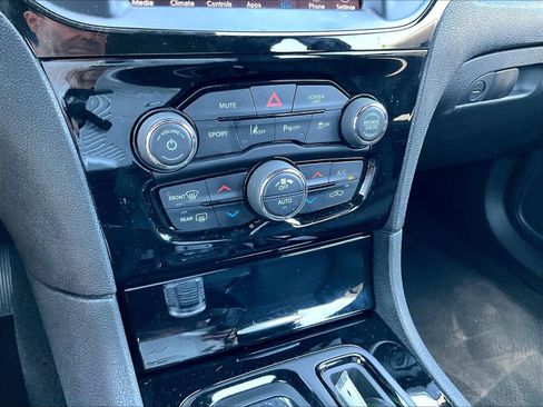 Used 2021 Chrysler 300 S w/ S Model Appearance Package RWD image 37