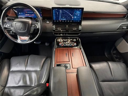 Used 2022 Lincoln Navigator L Reserve image 23