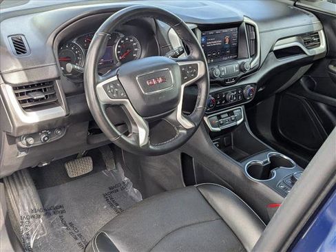 Used 2023 GMC Terrain SLT image 10
