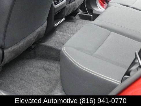 Used 2025 Nissan Rogue S AWD/4WD image 12