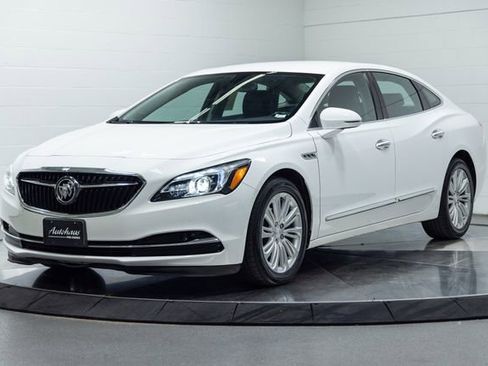 Used 2018 Buick LaCrosse Essence FWD image 6