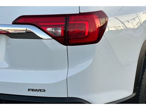 Used 2019 GMC Acadia SLT image 28