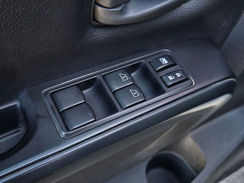 Used 2022 Nissan Titan S w/ S Utility Package image 11