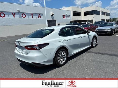 Used 2023 Toyota Camry LE AWD/4WD image 10