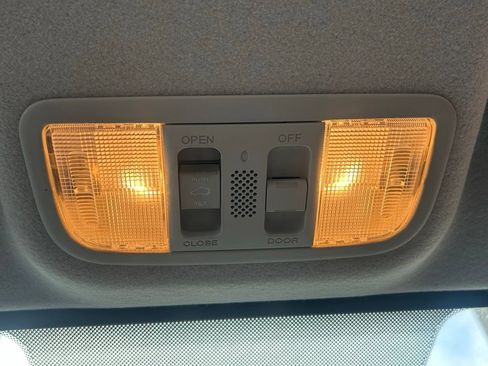 Used 2015 Honda Fit EX image 21