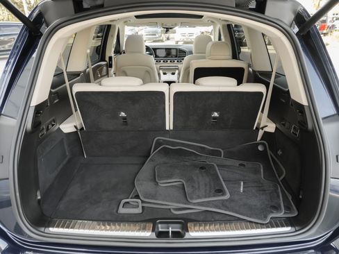 Used 2021 Mercedes-Benz GLS 450 4MATIC image 42