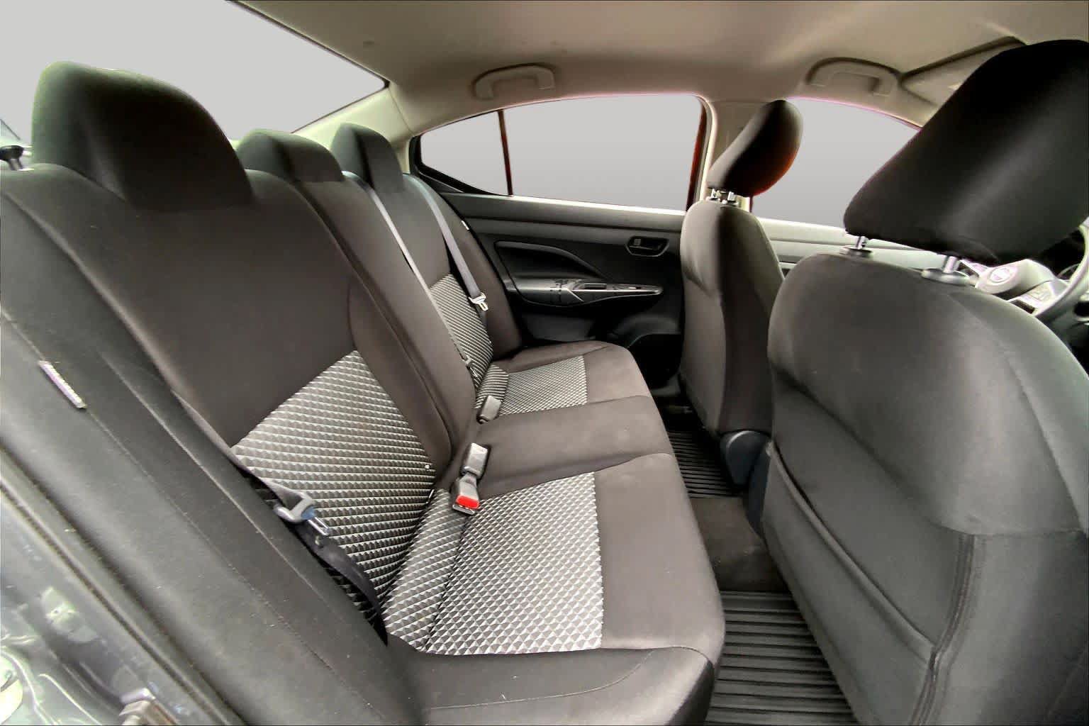 Used 2021 Nissan Versa S FWD image 20