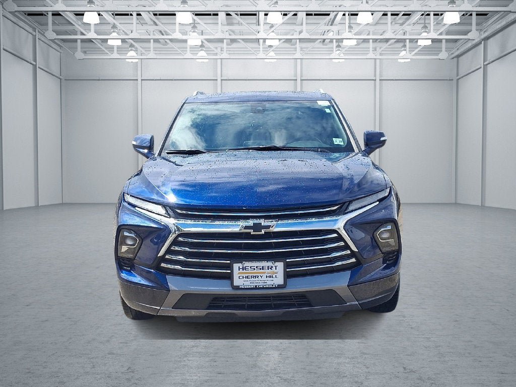 Certified 2023 Chevrolet Blazer Premier FWD image 3