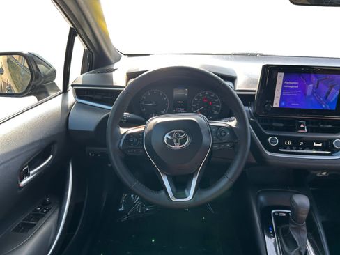 Used 2024 Toyota Corolla SE FWD image 12