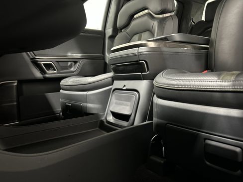 Used 2022 Rivian R1T Launch Edition image 31