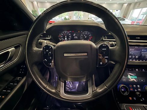 Used 2018 Land Rover Range Rover Velar R-Dynamic SE AWD/4WD image 24