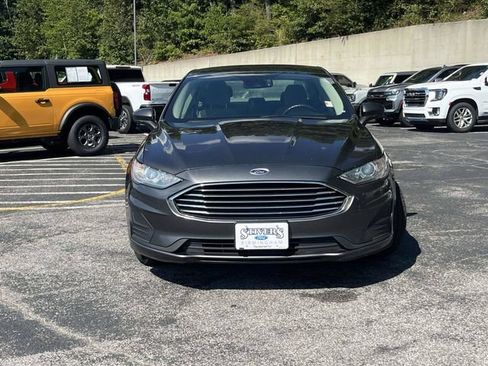 Used 2019 Ford Fusion SE FWD image 9