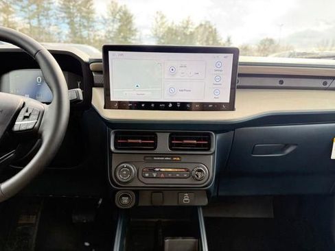 New 2026 Ford Maverick Lariat w/ 4K Tow Package image 22