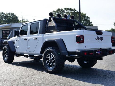 Used 2024 Jeep Gladiator Rubicon w/ Technology Group AWD/4WD image 7