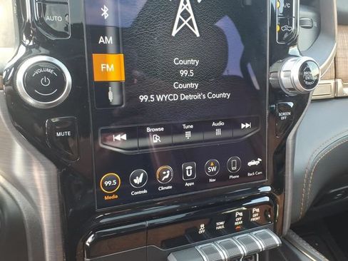 Used 2019 RAM 1500 Limited AWD/4WD image 20