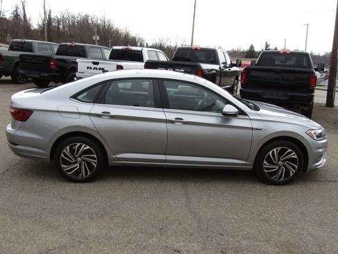Used 2020 Volkswagen Jetta SEL Premium image 7