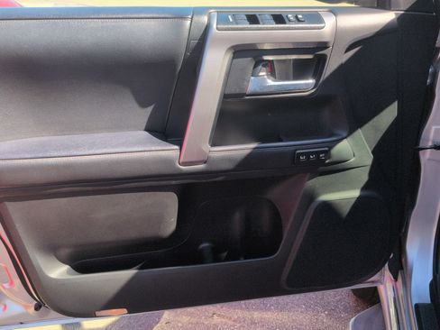 Used 2020 Toyota 4Runner Limited AWD/4WD image 13