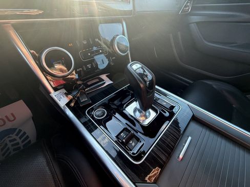 Used 2020 Jaguar XE S image 16