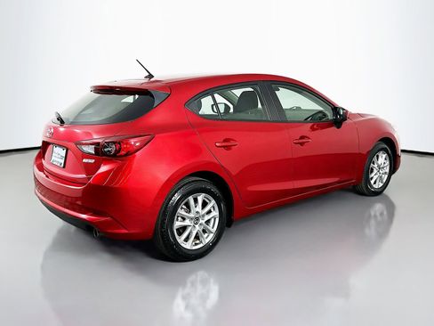 Used 2018 MAZDA MAZDA3 Sport FWD image 7