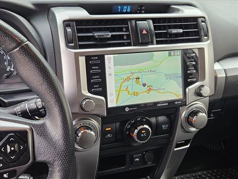 Used 2022 Toyota 4Runner SR5 Premium w/ Moonroof Package RWD image 15