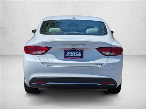 Used 2016 Chrysler 200 Limited w/ Anniversary Edition FWD image 7